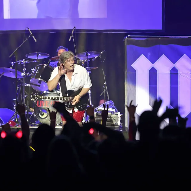 LIVE WIRE gallery image 105