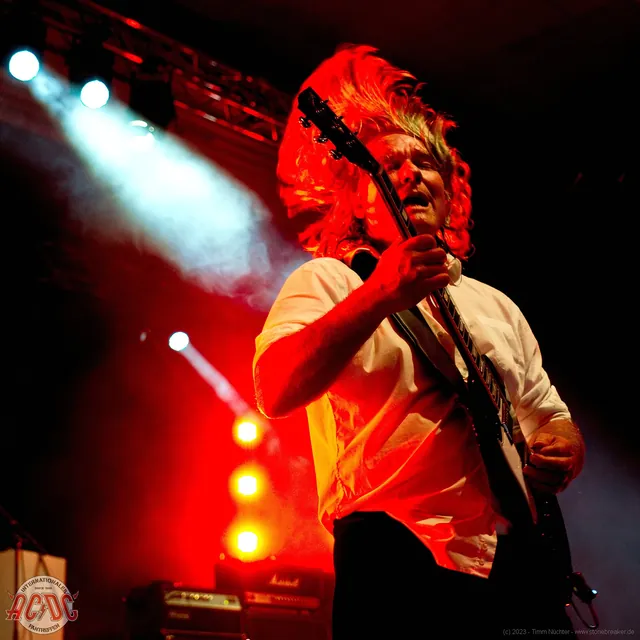 LIVE WIRE gallery image 121