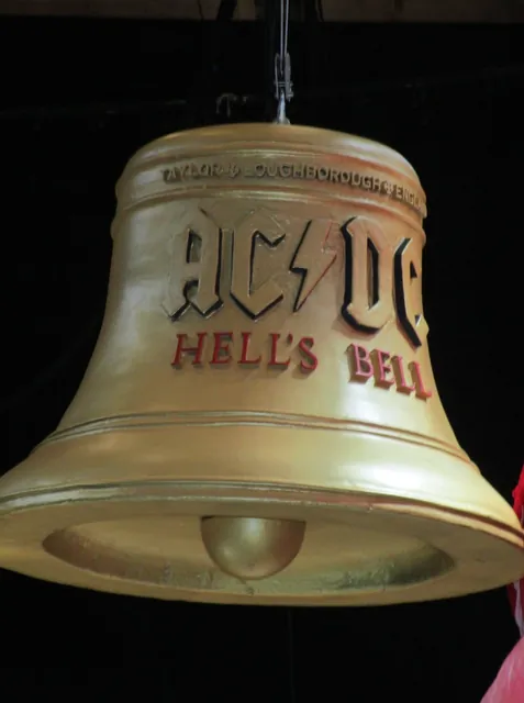 LIVE WIRE gallery image 015