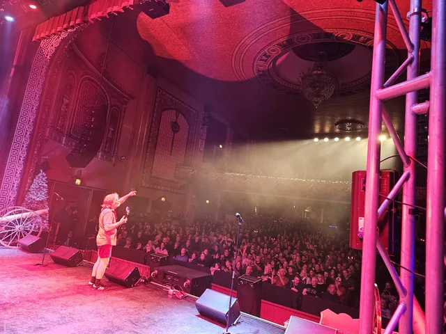 LIVE WIRE gallery image 040