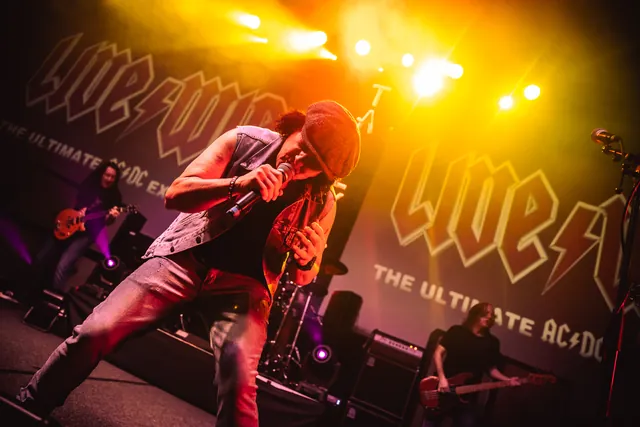 LIVE WIRE gallery image 048