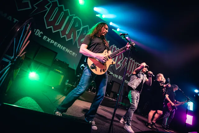 LIVE WIRE gallery image 049