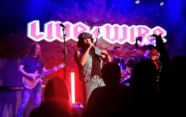 LIVE WIRE gallery image 005