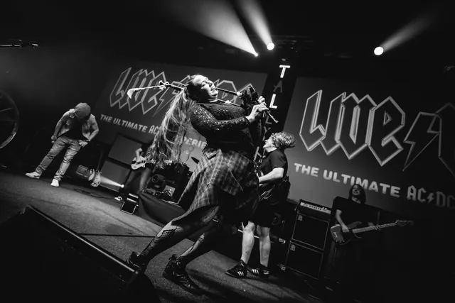 LIVE WIRE gallery image 052