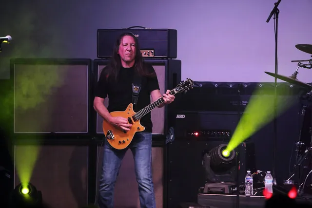 LIVE WIRE gallery image 56