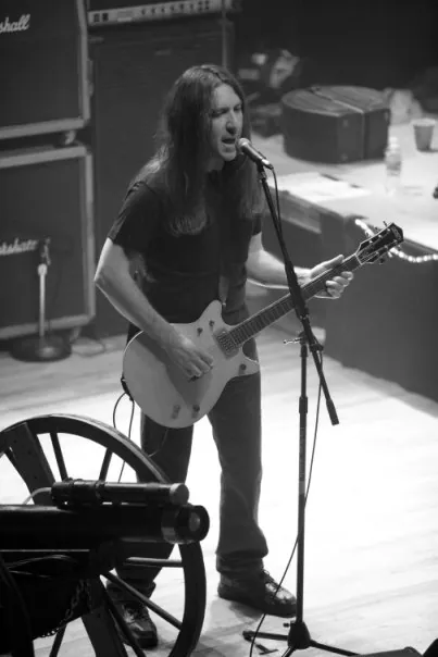 LIVE WIRE gallery image 59