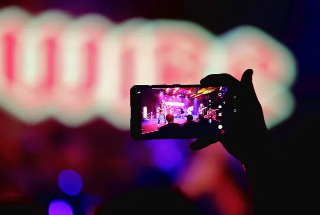 LIVE WIRE gallery image 006