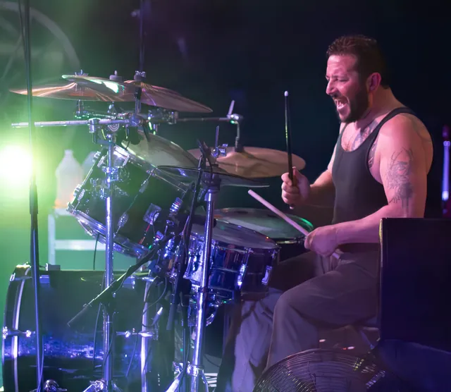 LIVE WIRE gallery image 82