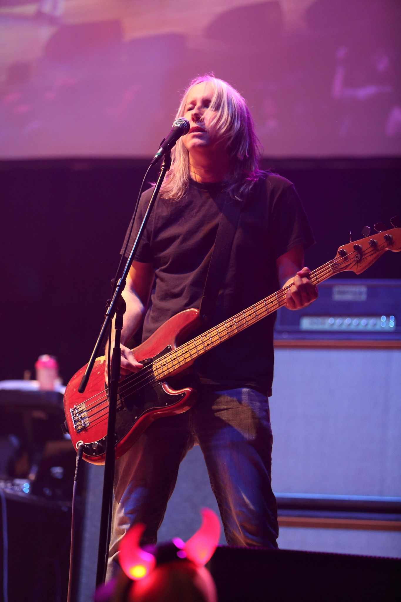 Joe Whalen LIVE WIRE bassist